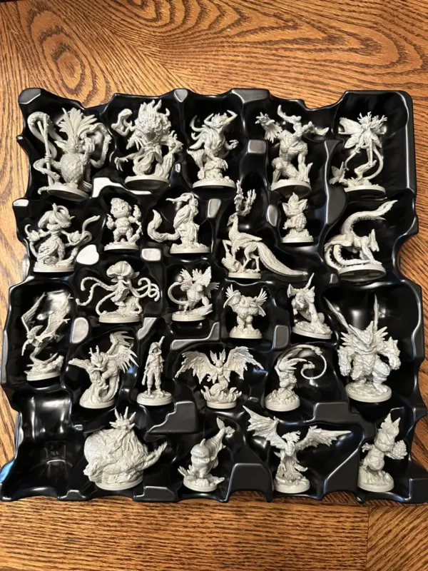 Dragon Eclipse2 Dragon Eclipse Base Game (Retail Version With Minis) - En